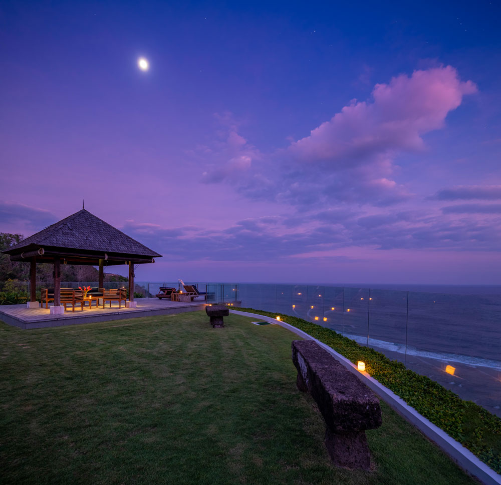 beachfront villa Bali